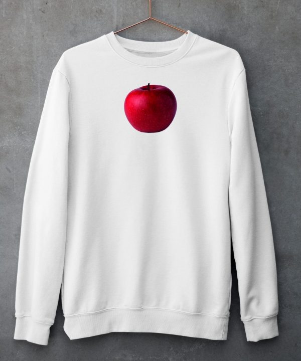 Travis Kelce Wearing Apple Shirt5