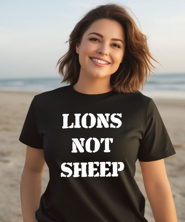 Julian Edelman Wearing Lions Not Sheep Shirt3