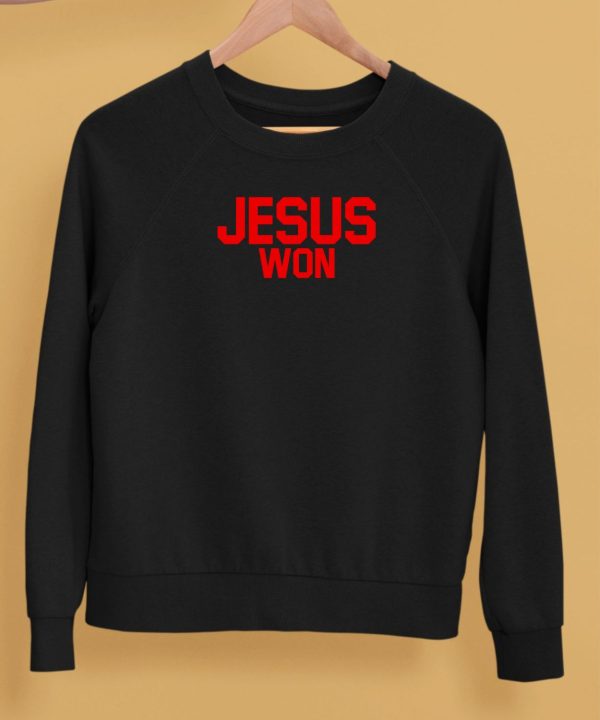 Treveyon Henderson Wearing Jesus Won Shirt5