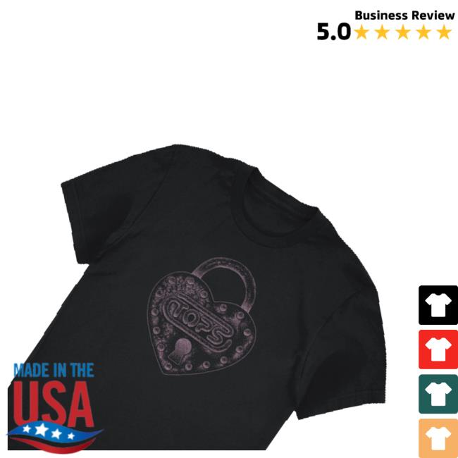 kenny Tops Merch Table Luke Bryan Merch Shop Heart Lock Shirtw kenny Tops Merch Table Luke Bryan Merch Shop Heart Lock Shirtw