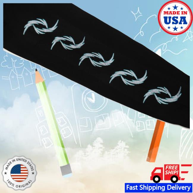 Halestorm Merch Shop Store Distressed Everest Long Sleeve (Black) 4 Halestorm Merch Shop Store Distressed Everest Long Sleeve (Black)