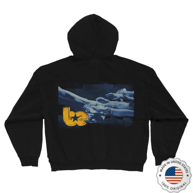 Billie Eilish Store Merch Hit Me Hard And Soft Live In 3D Hands Black Zip Hoodie