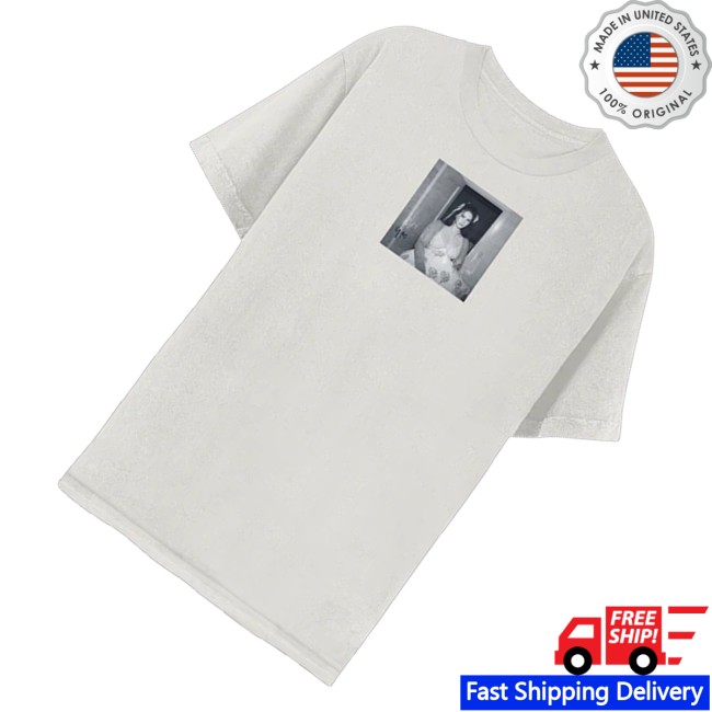 Lana Del Rey Merch Store Ocean Blvd Natural Photo T-Shirt Lana Del Rey 2 Lana Del Rey Merch Store Ocean Blvd Natural Photo T-Shirt Lana Del Rey